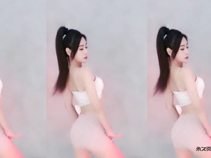 【虎牙定制福利】 熙熙 热舞视频 ♥超短裙电臀，太勾人了♥