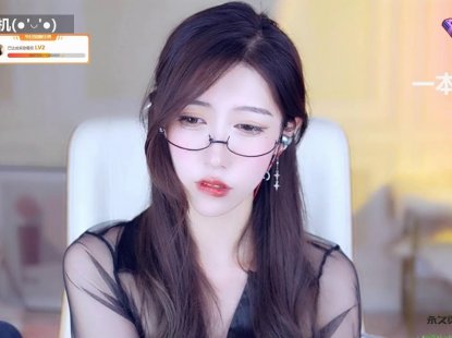 ASMR 耳朵清洁 & 摇水瓶 ?小一熟了