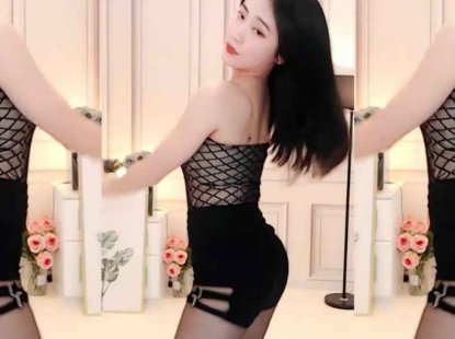 斗鱼 淼淼喵酱 热舞视频 ♥黑丝热裤极致翘臀，健身的女人就是耐看♥
