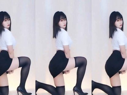 虎牙 徐小埋 热舞视频 ♥超短包臀裙黑色长筒丝袜，性感加特林♥ 这裙子透视的？？？